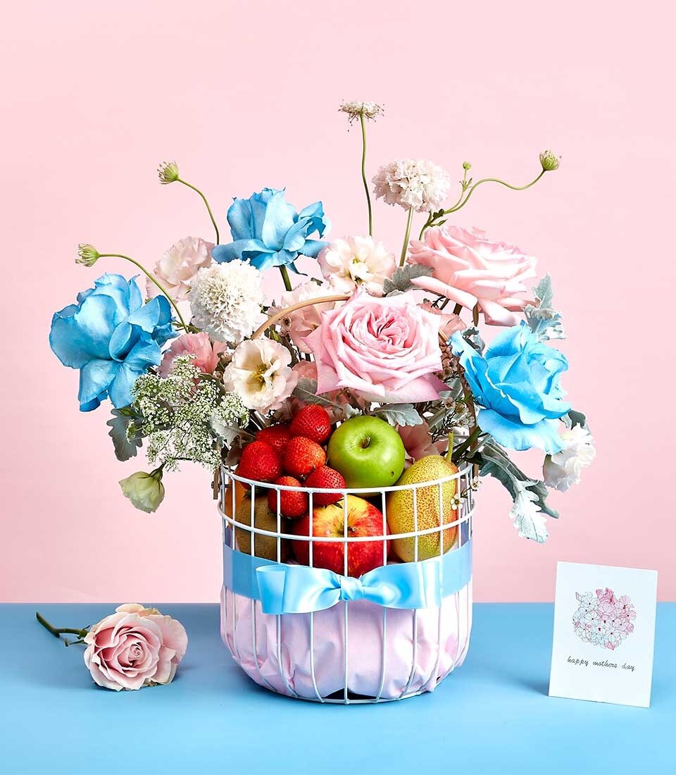 Deluxe Fruit & Flower Gift for Mum