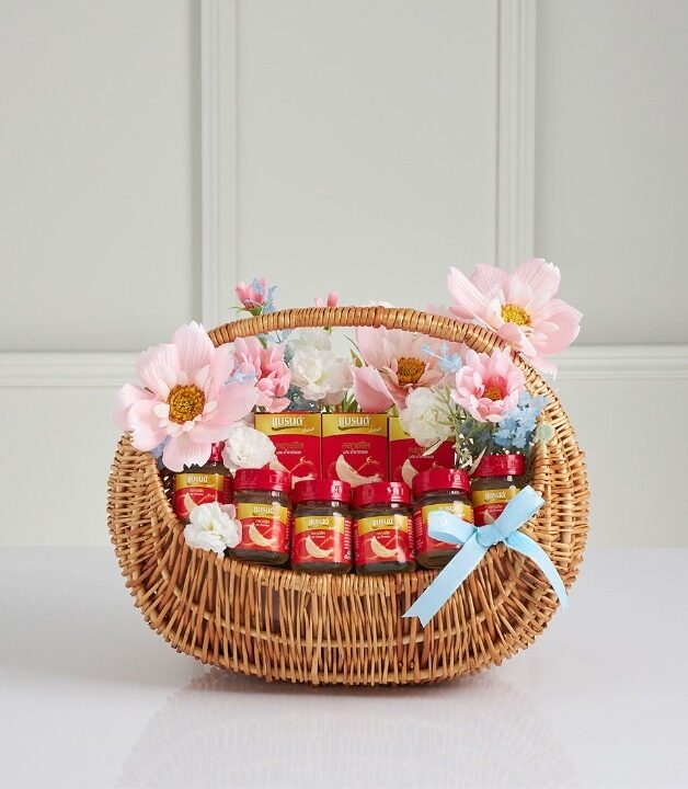 Bird's Nest Classic Mother's Day Gift Basket