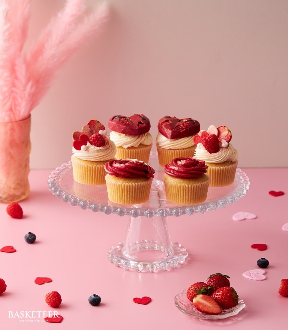 Fall In Love Cupcake Set