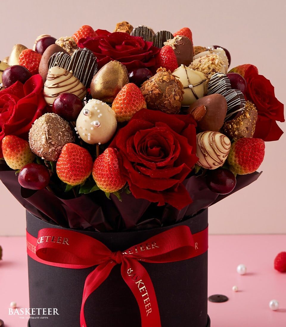Chocolate & Rose Berry Bouquet Gift