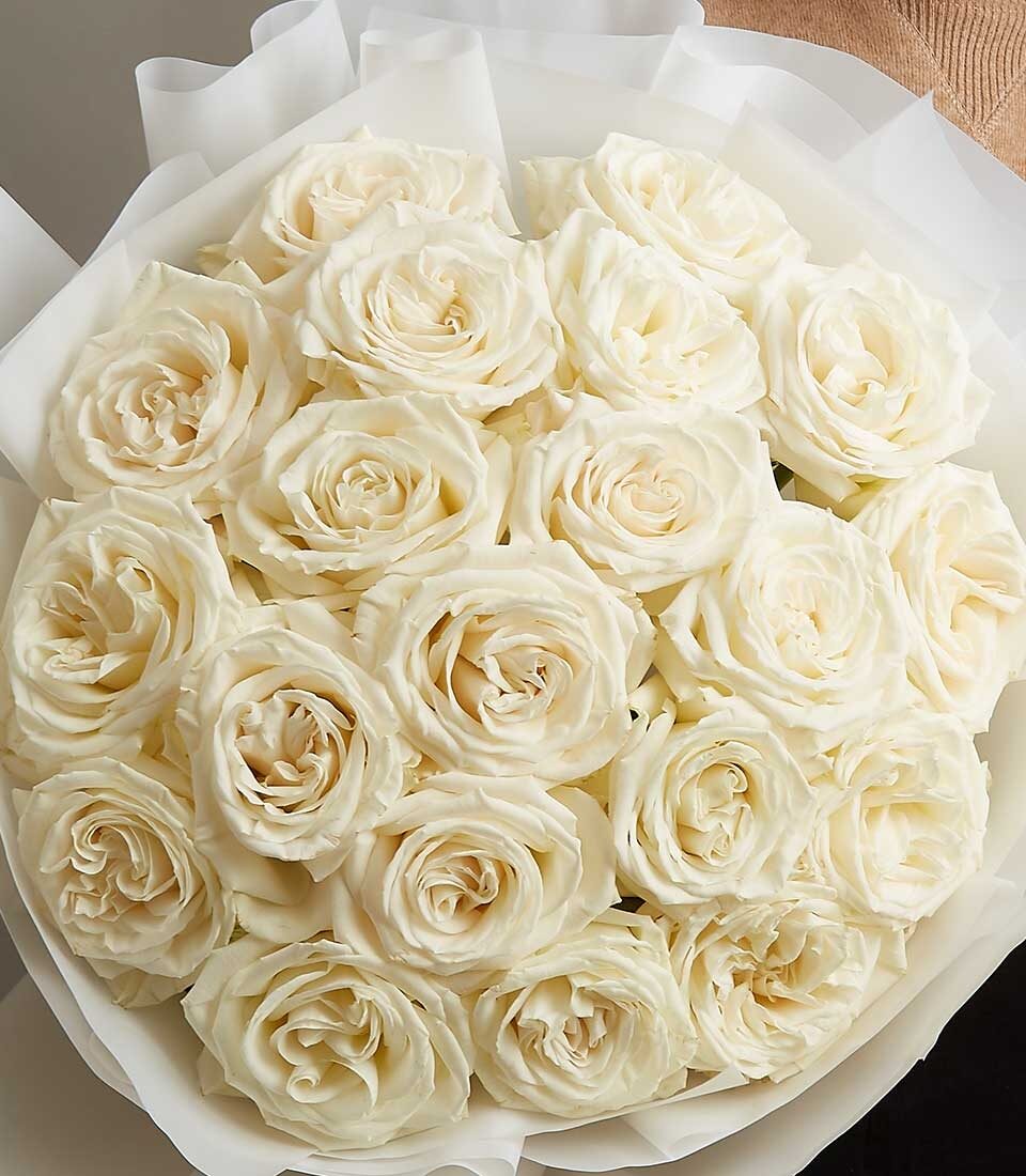 Playa Blanca Roses Bouquet (S ( 10 Stem of Maine Roses ))