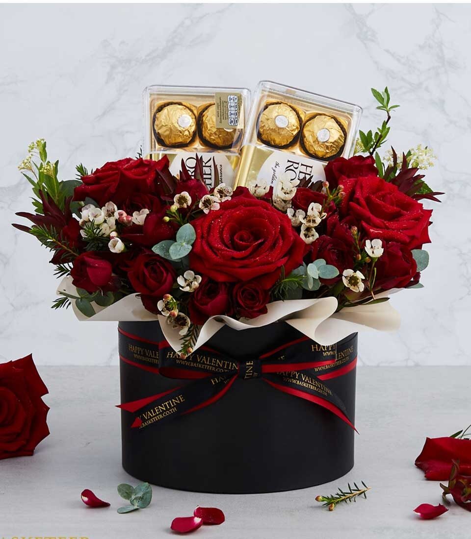 Luxury Red Roses &amp; Ferrero Rocher Gift Box
