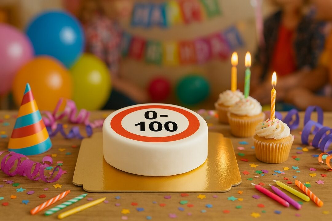Round street sign cake for all ages (Small (18cm (6 Servings)))