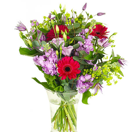 Send the Barcelona bouquet as a flower delivery service