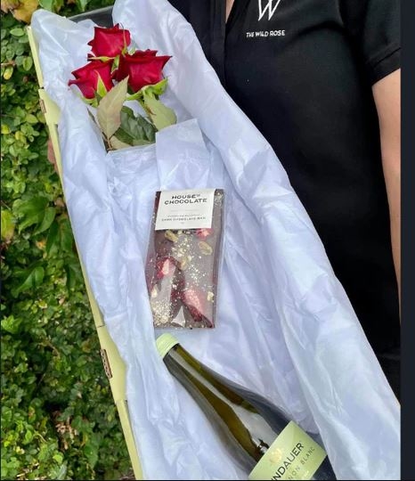 Red Roses Gift Box