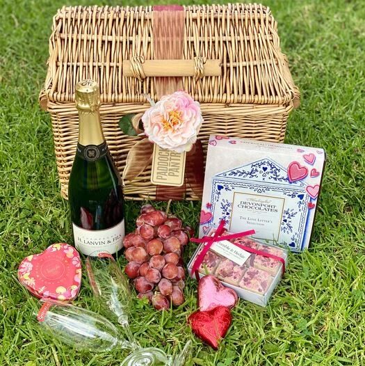 The Ultimate Romantic Picnic Basket