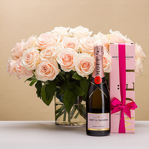 20 Romantic Roses Bouquet &amp; Moet &amp; Chandon Rose