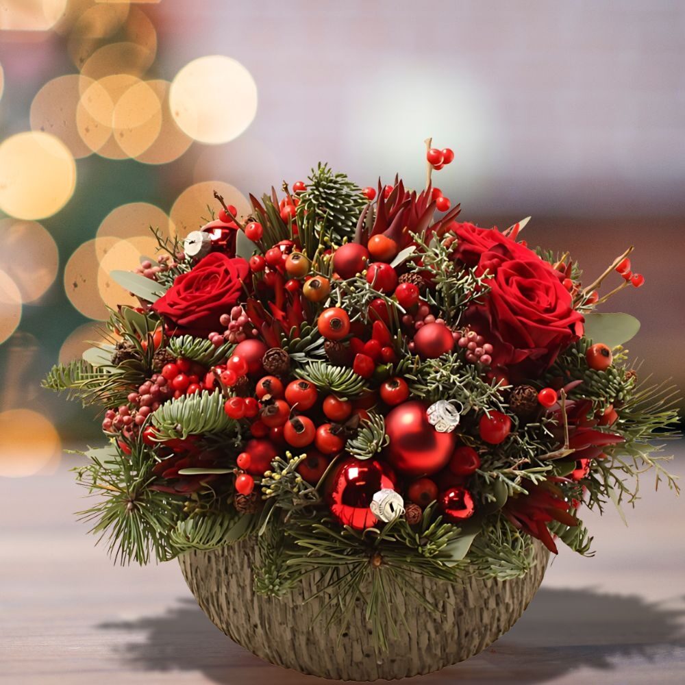 Christmas Centerpiece surprisingly red (Medium)