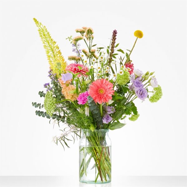 Bouquet Festive spring + Luxury Chocolates (Small)
