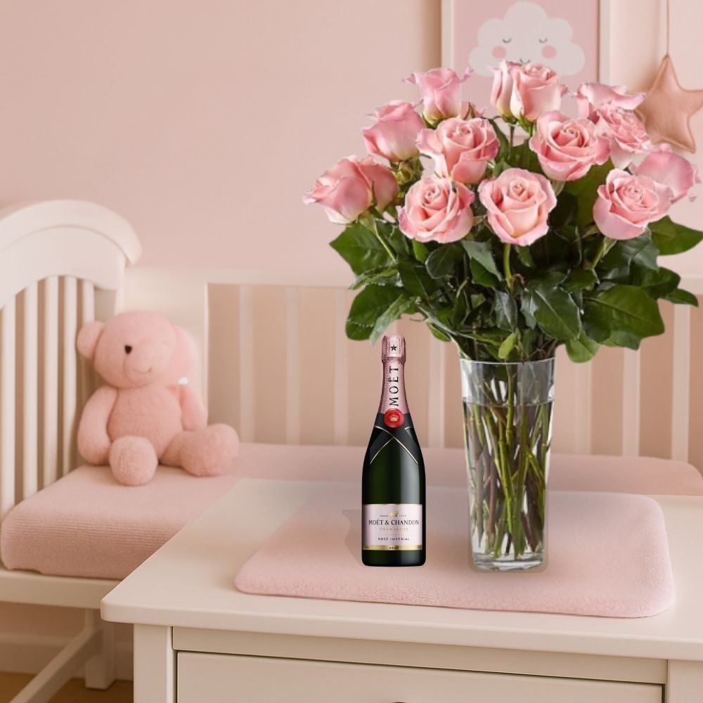 Sweetheart Roses & MoÃ«t Chandon Rose Brut
