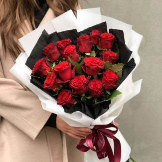 Bouquet of Red Roses in Kimono