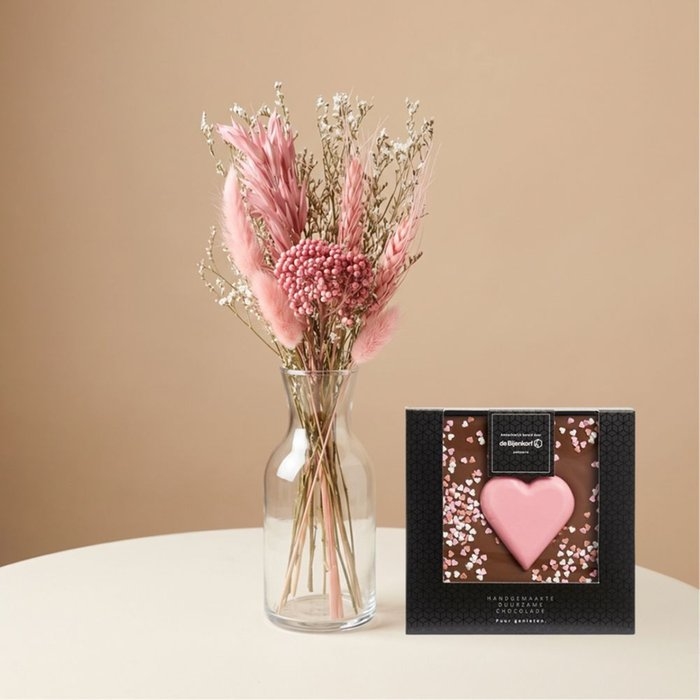 Letterbox | Dried flowers with chocolate