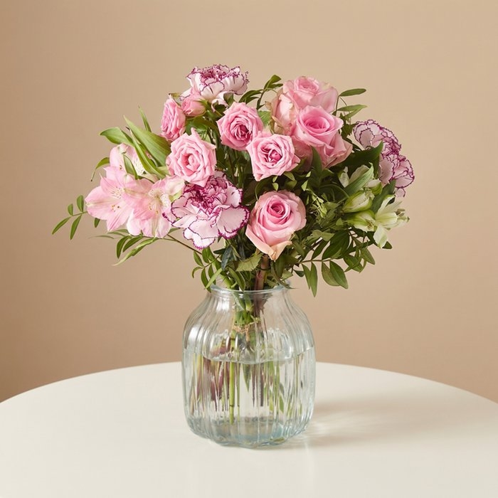 Letterbox Flowers | Charm Bouquet
