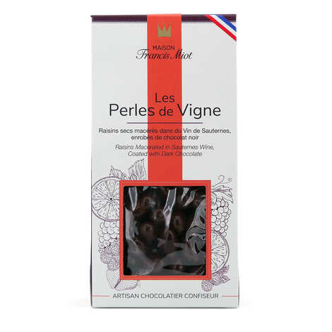 Les perles de vigne - Dried Sauternes grapes coated with chocolate