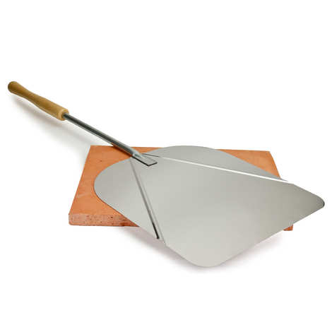 Pizza stone and shovel in stainless steel assortment