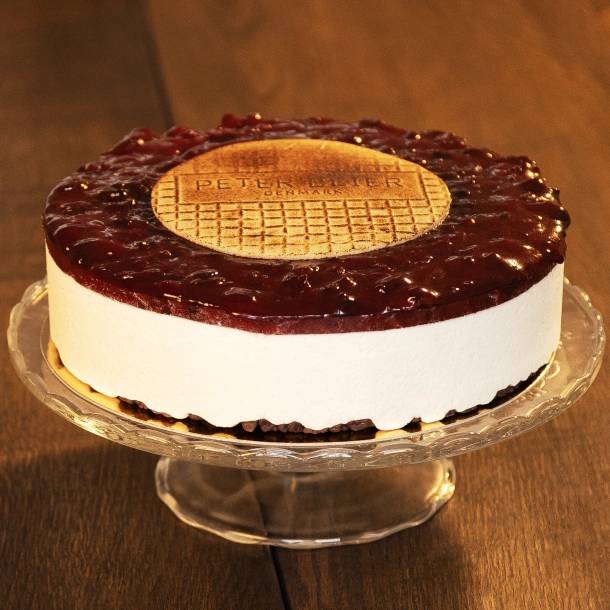 Is a'lamande Ice Cream Cake