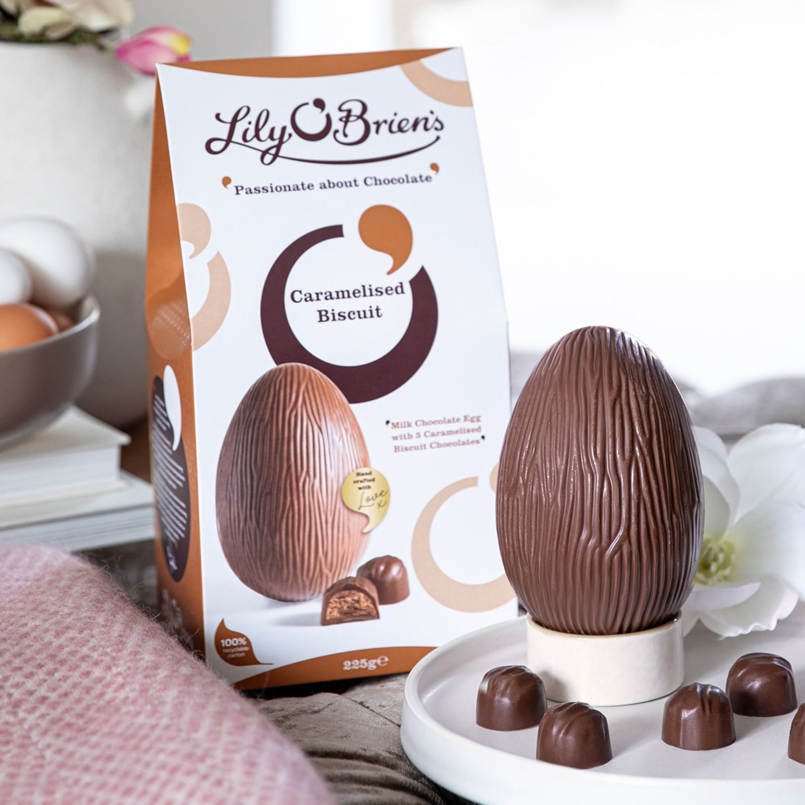 Milk Chocolate Caramelised Biscuit Egg, 5 Chocolates, 225g