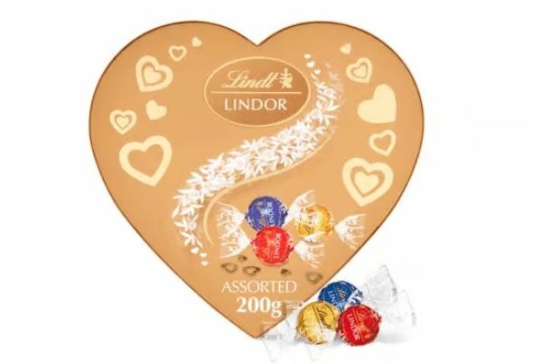 Lindt Assorted Chocolate Heart Box 200g