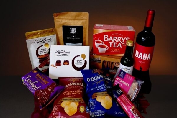 Fathers Day Hamper â€“ Wine, Tea and Treats!