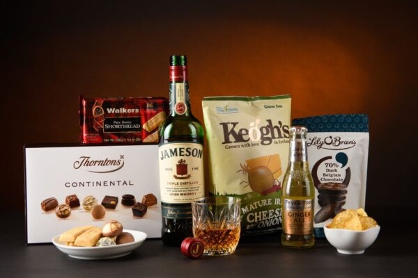 Whiskey Lovers Hamper â€“ Jameson Irish Whiskey