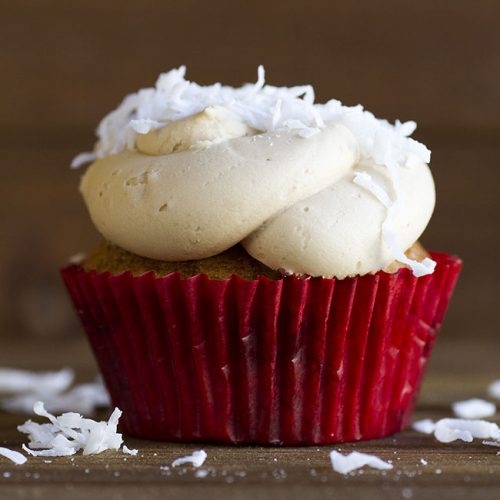 Toasted Coconut Cupcakes 6 pcs