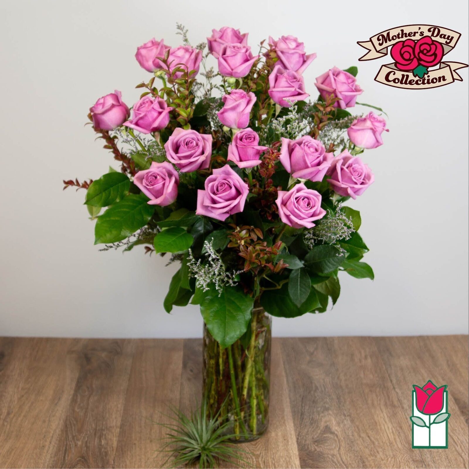 Beretania's 1.5 Dozen Extra Long Stem Lavender Rose Bouquet [Lavender Hue Varies] (Standard)
