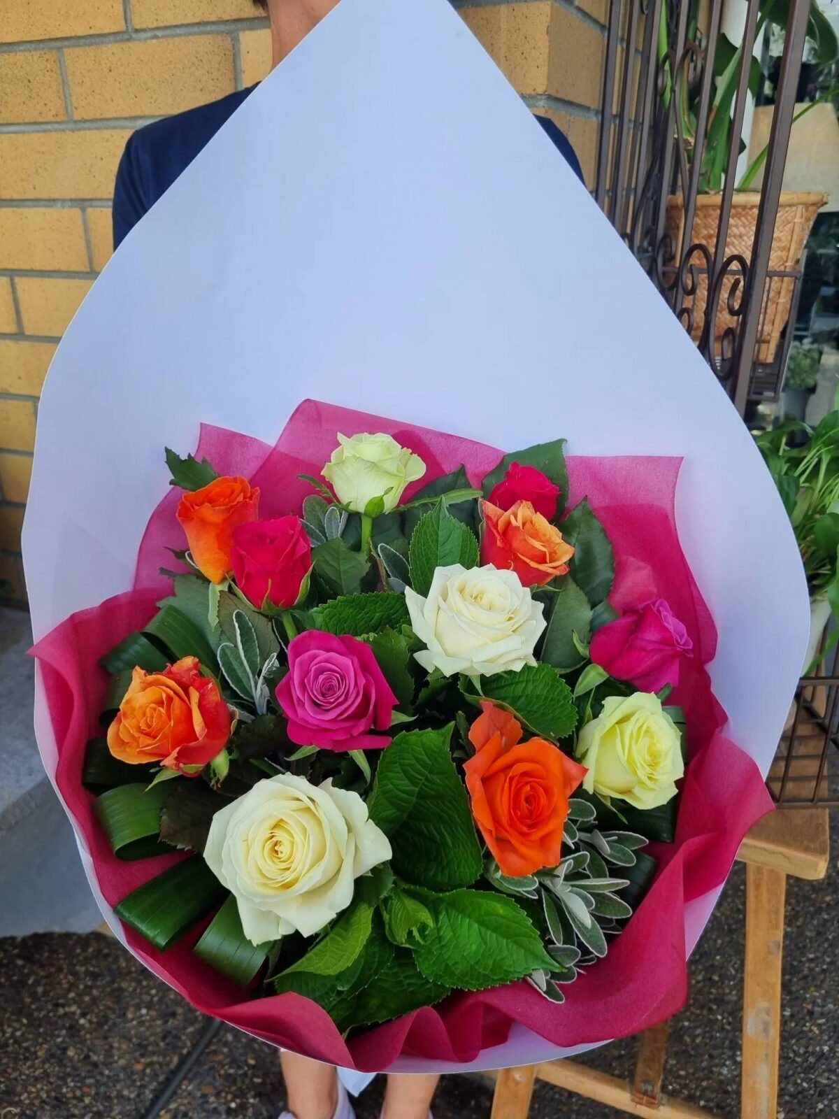 Mix Of Coloured Roses (Rose Trio)