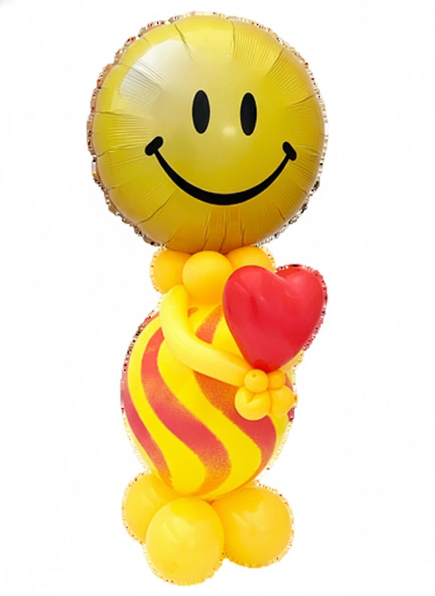 Smiley saying I Love You Balloon Sculpture