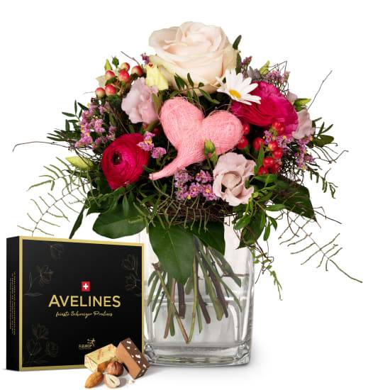 Flower bouquet Just for You ... with Avelines pralines from Maestrani (Minimum)