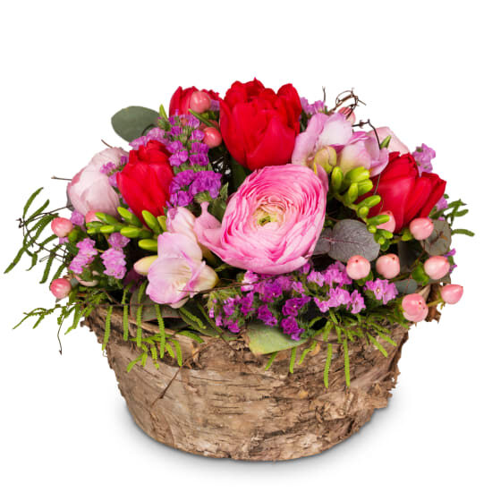 Fleurop Flower arrangement "Delicate Spring Creation" (Minimum)