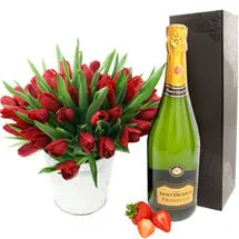 Valentines tulips with Prosecco Bubbly
