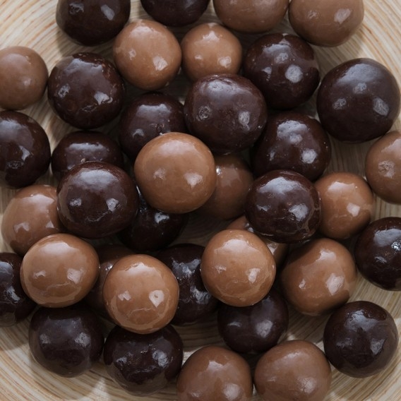 Puffed Cereals Coated With Chocolates (400G)