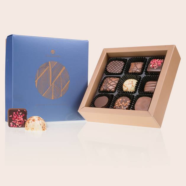 Midi Square with pralines