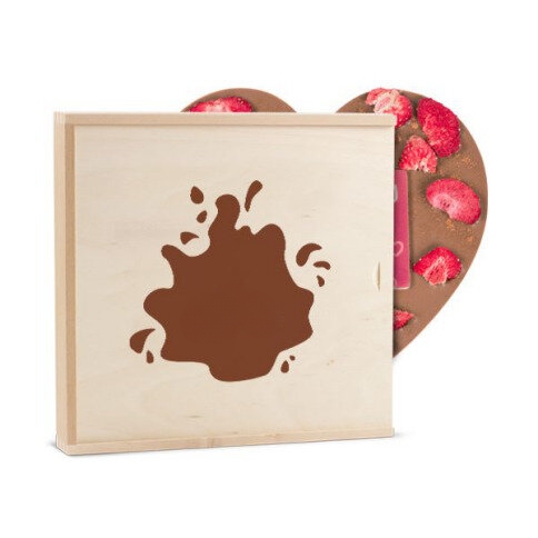 Chocolate heart with strawberries and chili - I lo