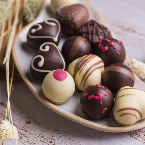 Set of 80 pralines