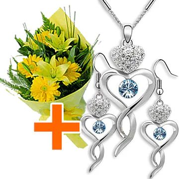 Necklace and earrings with Swarovski Elements + Flowers (Classic Composition)