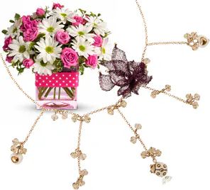 Thun Necklace + Flowers (Classic Composition)