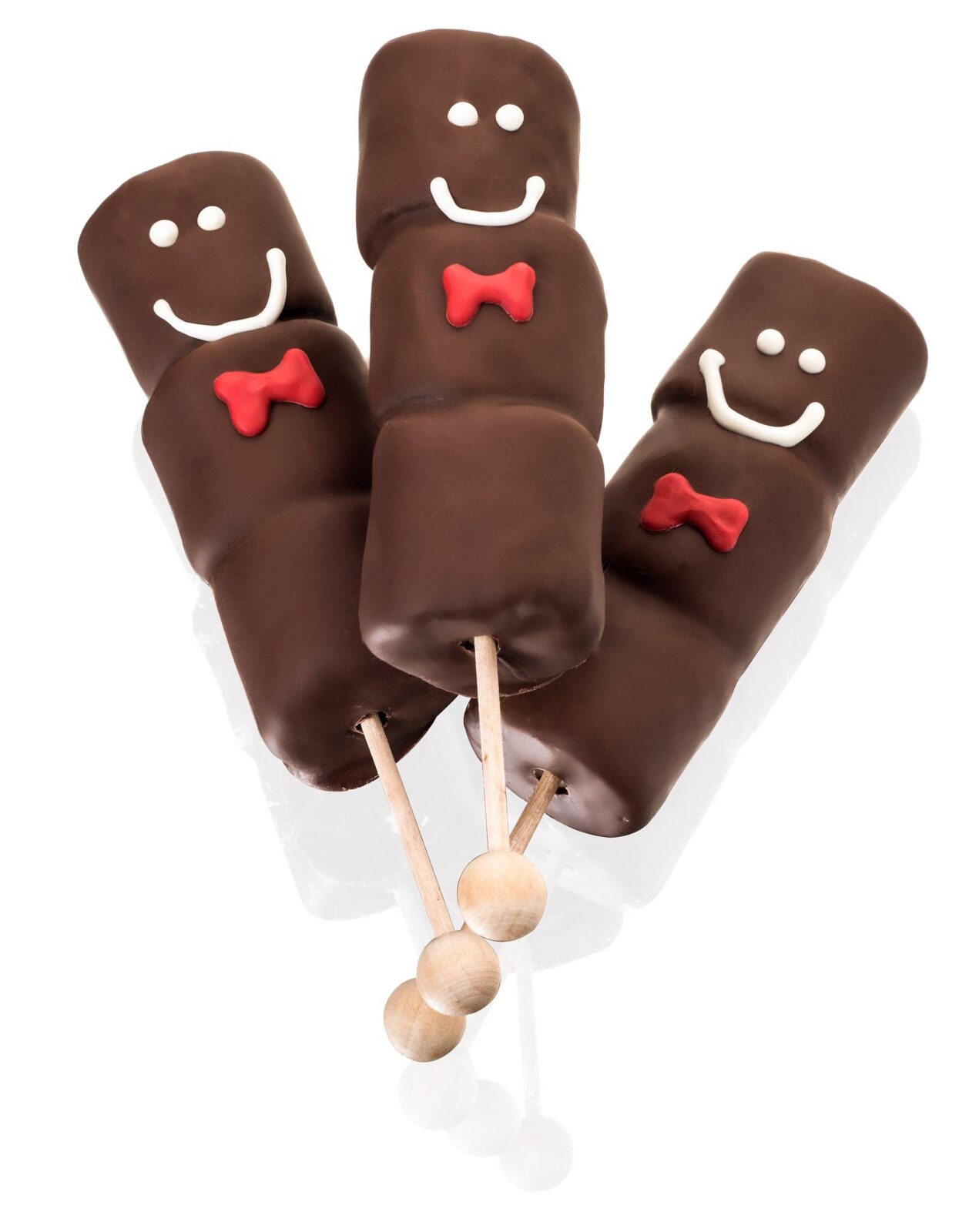 Gingerbread Man Hand-Dipped Marshmallows Sticks