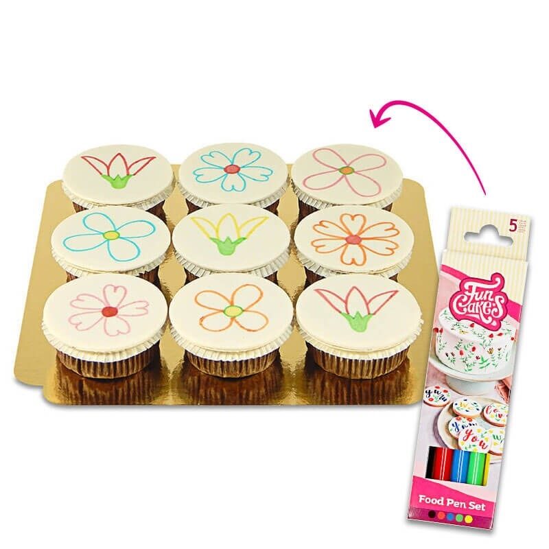 Cupcakes with cake pens