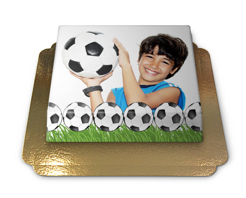 Photo cake with football frame (Small (20cm X 14cm (6 Pieces)))