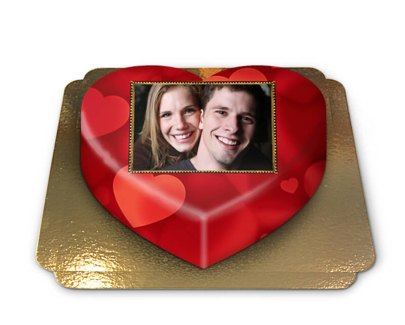 Photo cake with heart in heart shape (Medium((25×24 cm)15 pieces))