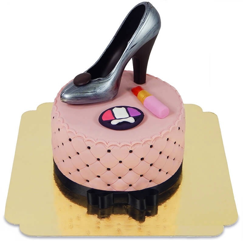 Makeup And Scotch Cake Deluxe